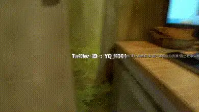 淫妻网吧包厢内敞开门露出,仿佛一辆公交车,大门永远敞开期待被发现 #人前