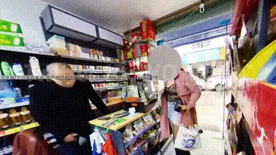 退网淫妻大神 #YQK 骚B便利店露出 #自购