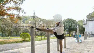 退网淫妻大神 #YQK 不戴胸罩公园露出跳绳 #自购